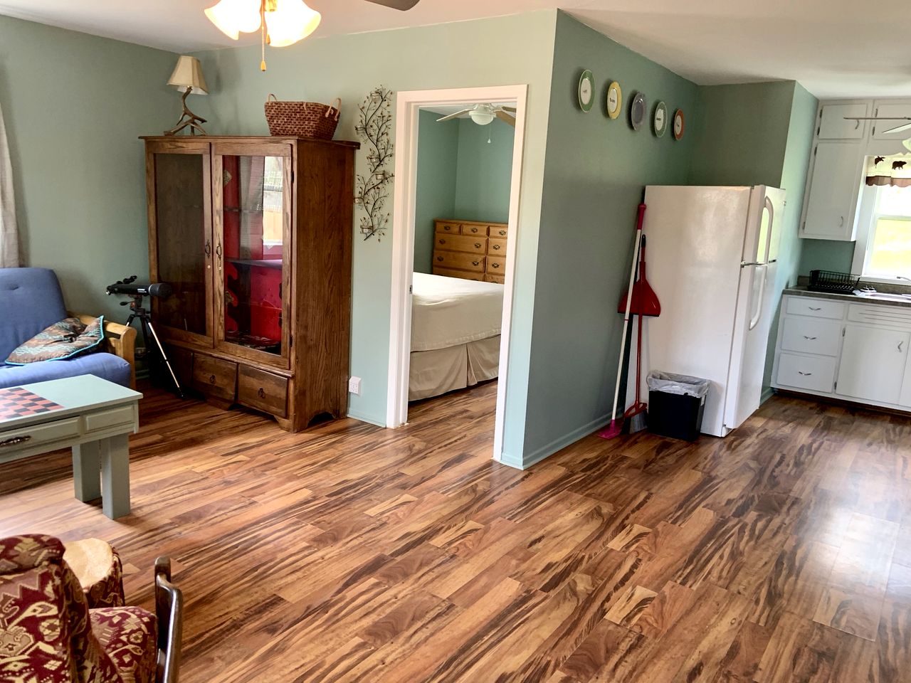 Group Cabin Fully Furnished with Equipped Deck in South Dakota