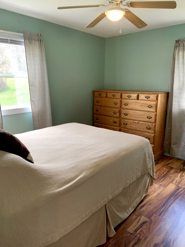 Group Cabin Fully Furnished with Equipped Deck in South Dakota