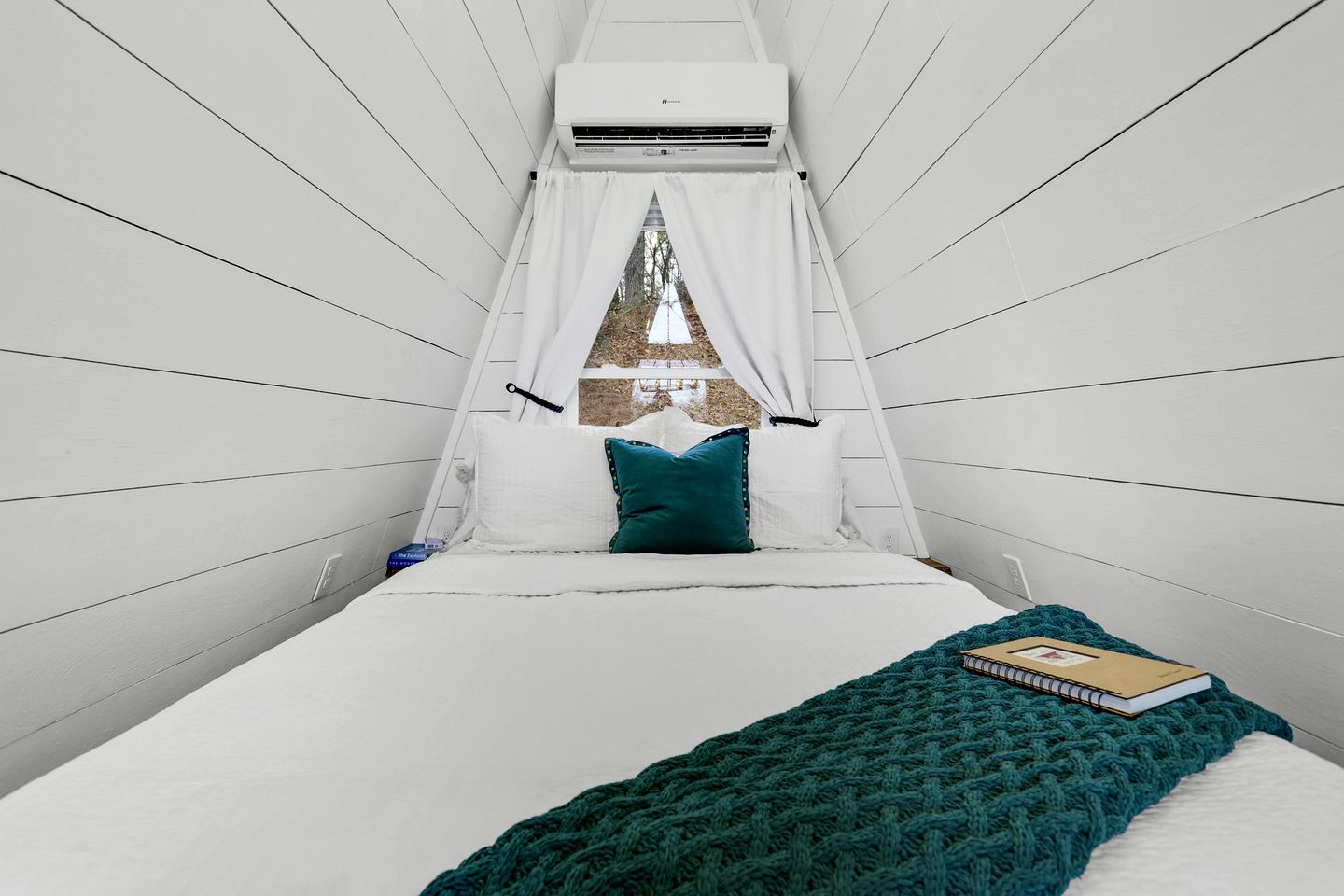 Apex Treehouse in Blue Ridge, GA