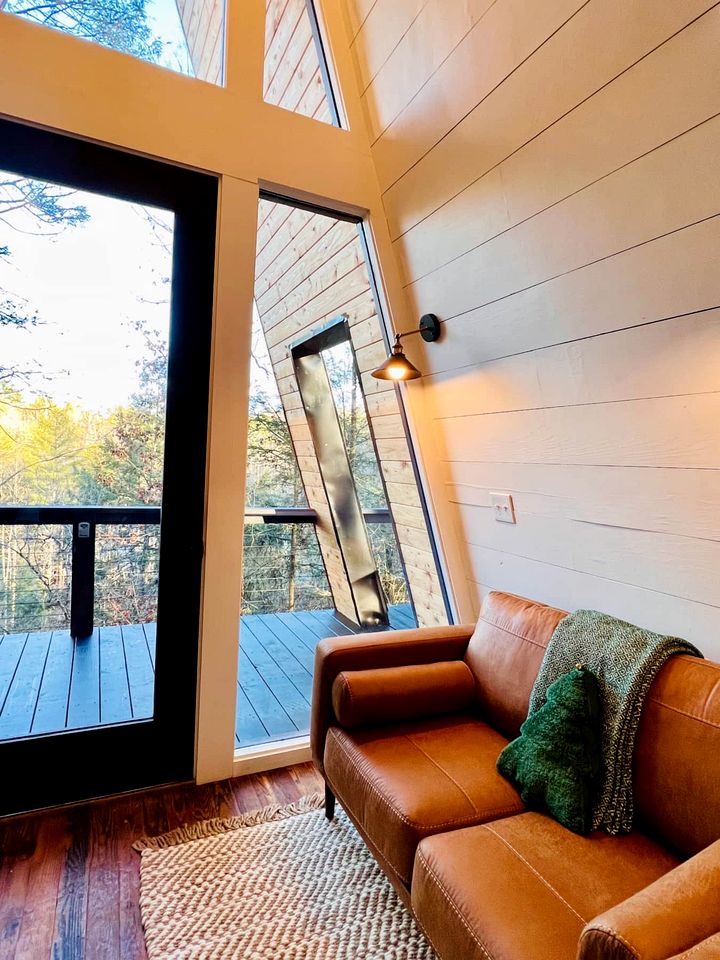 Apex Treehouse in Blue Ridge, GA