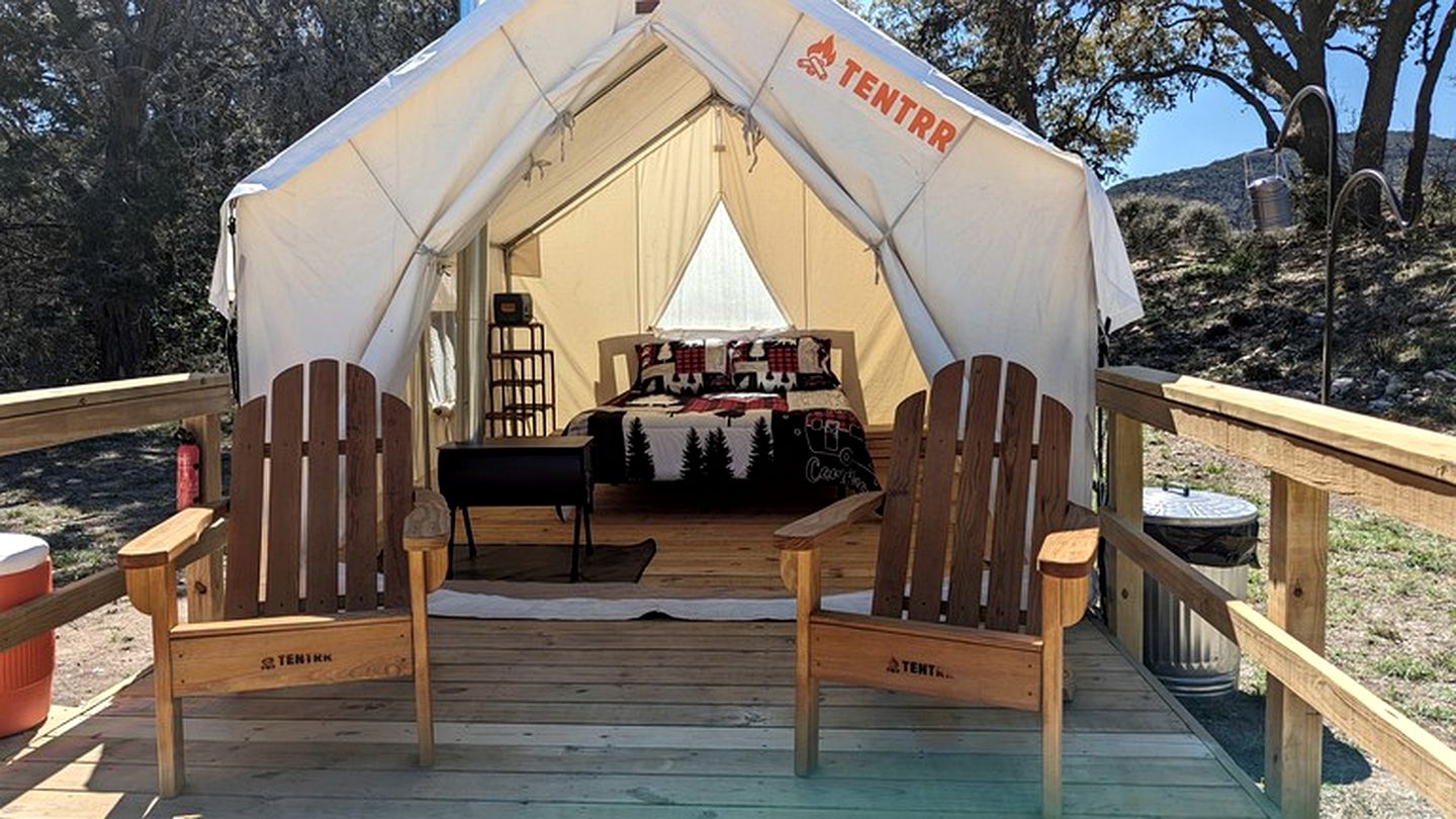 Snug Safari Tent for Glamping Getaways to Texas Hill Country