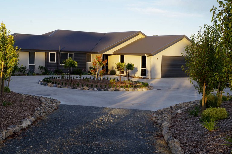 Nature Lodges (Upper Moutere, South Island, New Zealand)