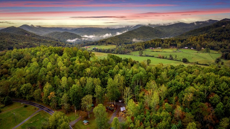 Cabins (United States of America, Hayesville, North Carolina)