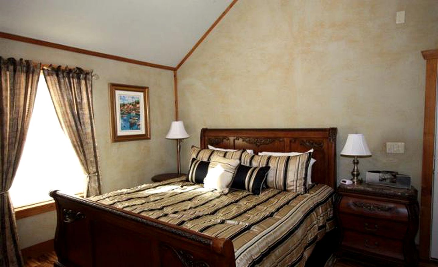 Charming Cabin Rental in Wine Country of Fredericksburg, Texas