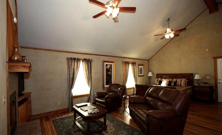 Cabins (Fredericksburg, Texas, United States)