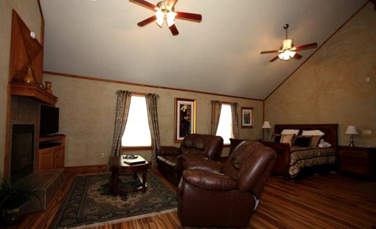 Cabins (Fredericksburg, Texas, United States)