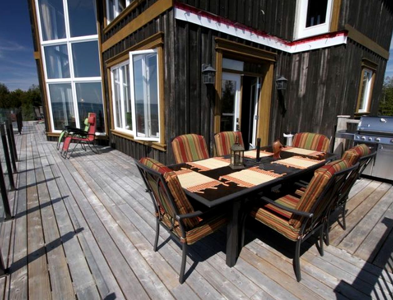 Incredible Luxury Waterfront Cottage on Lake Huron near Tobermory, Ontario