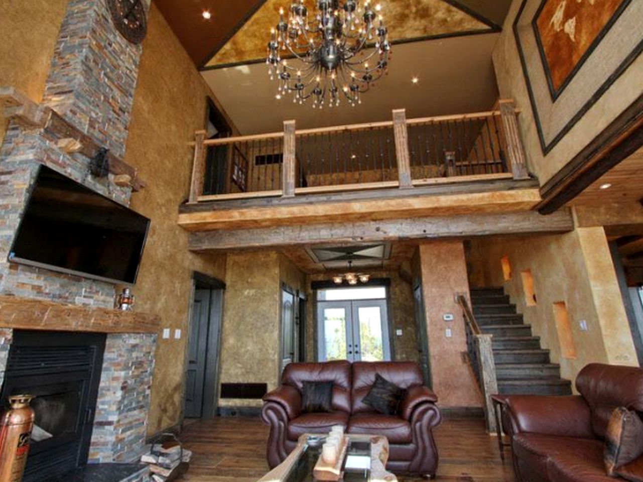 Incredible Luxury Waterfront Cottage on Lake Huron near Tobermory, Ontario