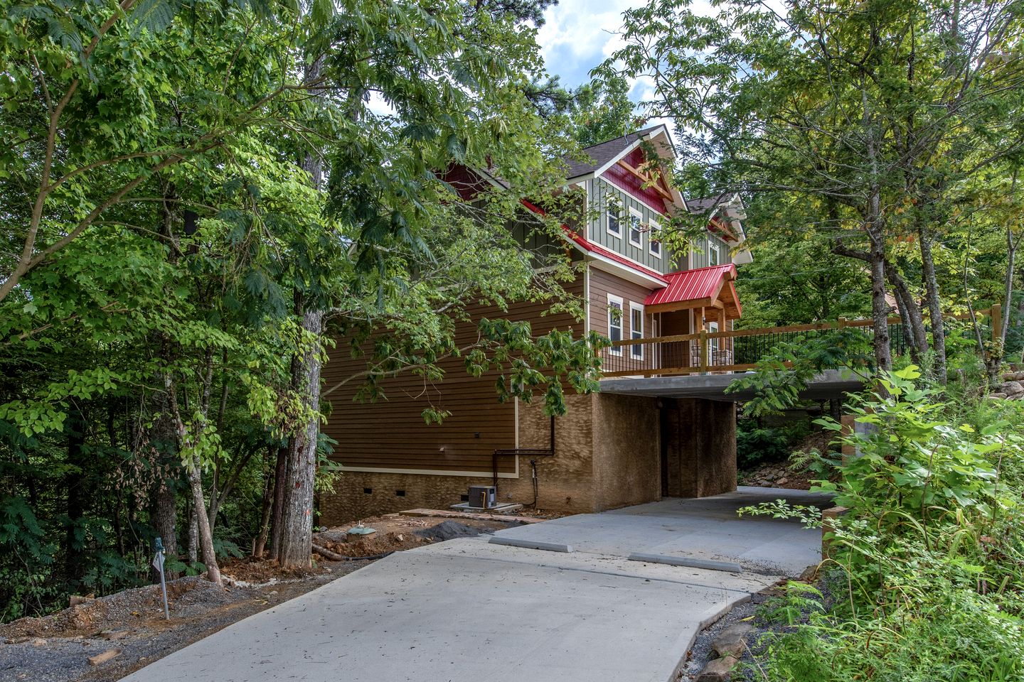 Splendid Cabin with Indoor Pool, Spa and Game Room in Tennessee