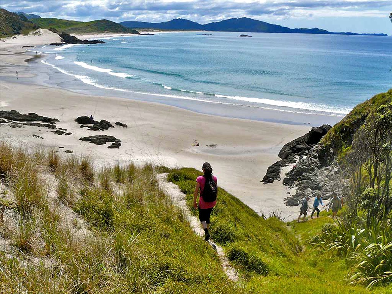 Spacious Deluxe Cottage Escape for Eight Guests near Ngunguru Bay, North Island