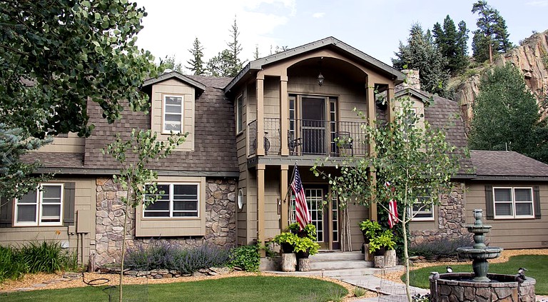 Nature Lodges (South Fork, Colorado, United States)