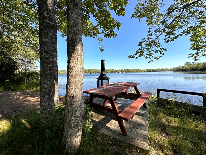 Vacation Rentals (Canada, Sunken Lake, Nova Scotia)