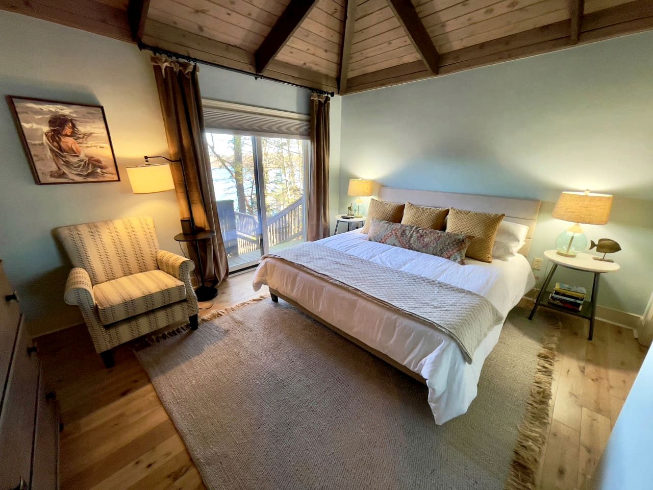 Architectural Lakefront Luxury Retreat with Private Dock near Lake Norman State Park, North Carolina