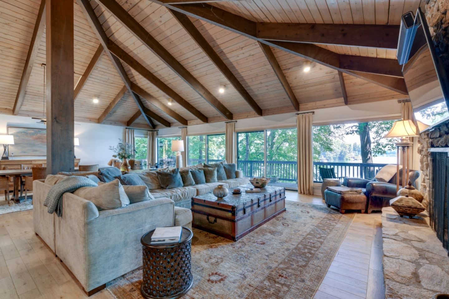 Architectural Lakefront Luxury Retreat with Private Dock near Lake Norman State Park, North Carolina