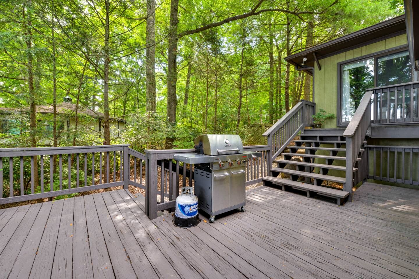 Architectural Lakefront Luxury Retreat with Private Dock near Lake Norman State Park, North Carolina