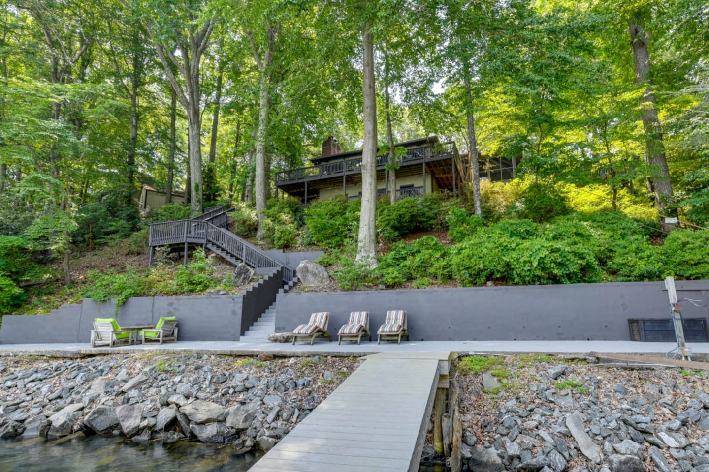 Architectural Lakefront Luxury Retreat with Private Dock near Lake Norman State Park, North Carolina