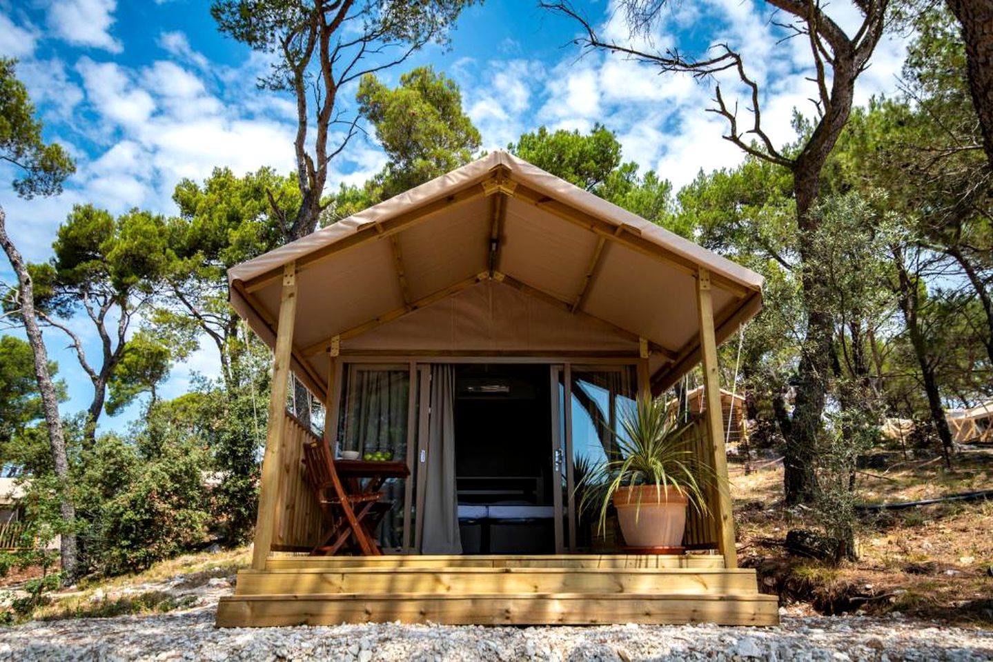 Cozy Glamping Tent for a Romantic Getaway by the Beach near Pula, Croatia