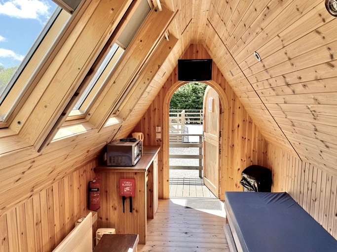 Pods (United Kingdom, Croston, England)