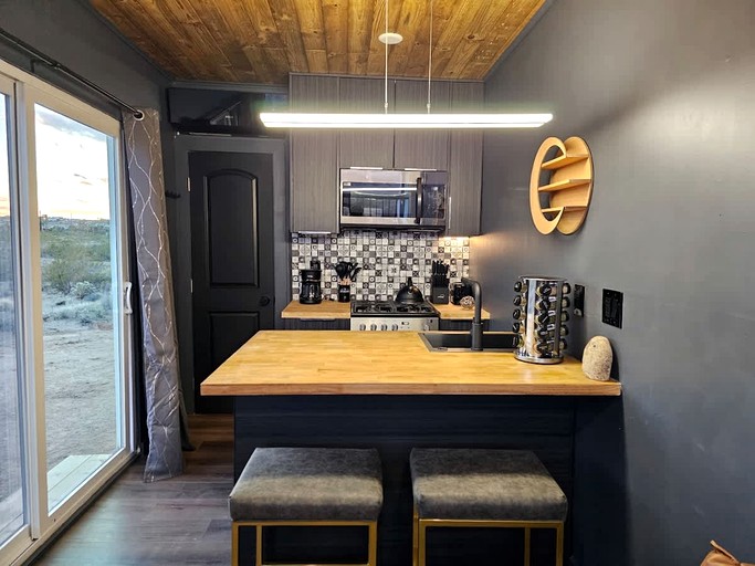 Tiny Houses (United States of America, Meadview, Arizona)