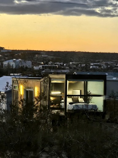 Tiny Houses (United States of America, Meadview, Arizona)