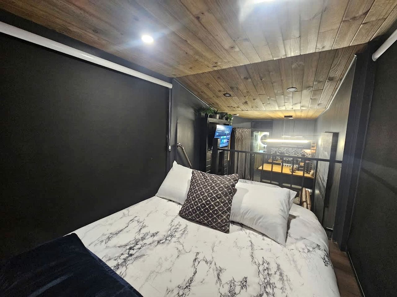 Arizona Adventure Awaits: Glamping Rental Offering Exquisite Views