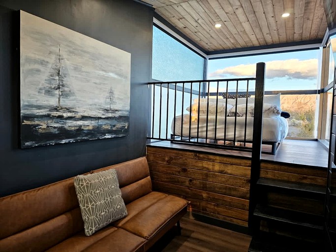 Tiny Houses (United States of America, Meadview, Arizona)