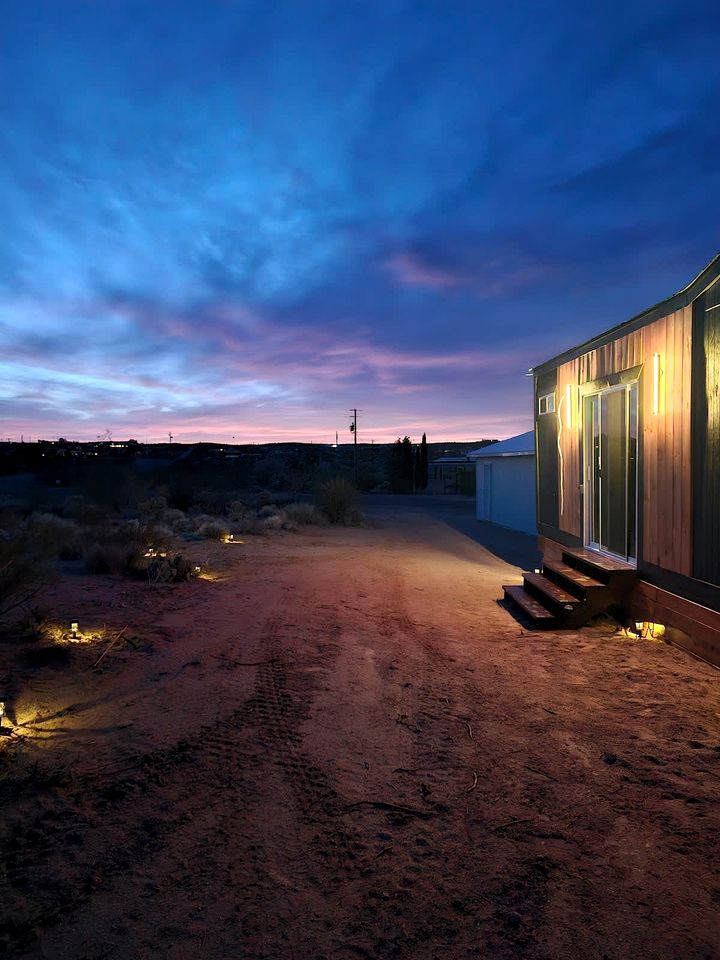 Arizona Adventure Awaits: Glamping Rental Offering Exquisite Views