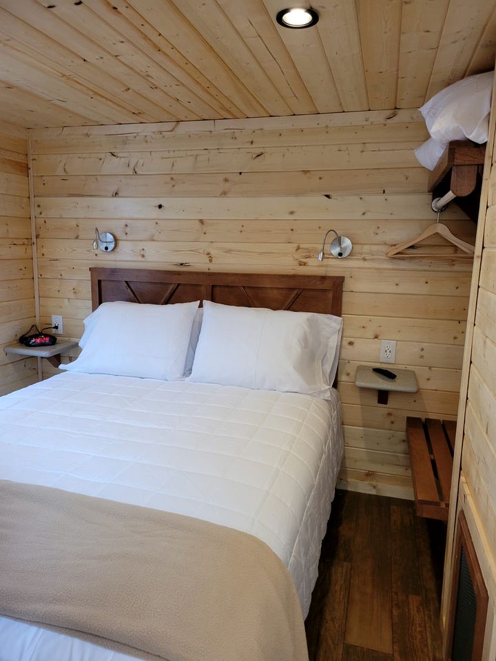 Unique Tiny Home Stay Surrounded by Peaceful Scenery in Williams, Arizona