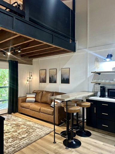 Cabins (United States of America, Gentry, Arkansas)