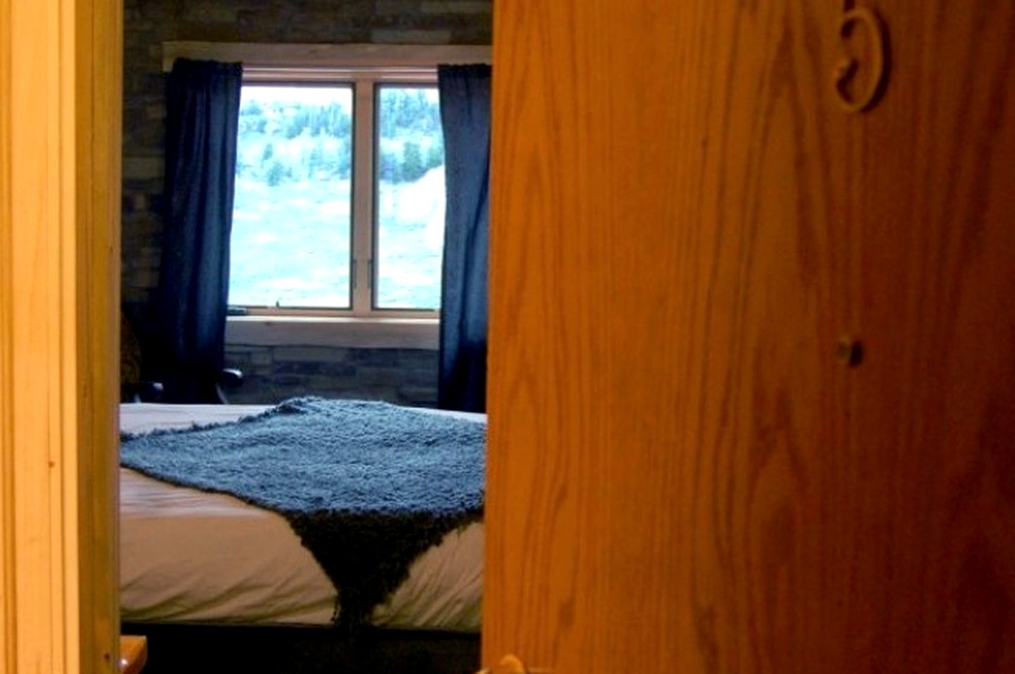 Lovely Suite Rental for Couples near Gunnison National Forest, Colorado
