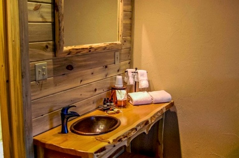 Nature Lodges (Cimarron, Colorado, United States)