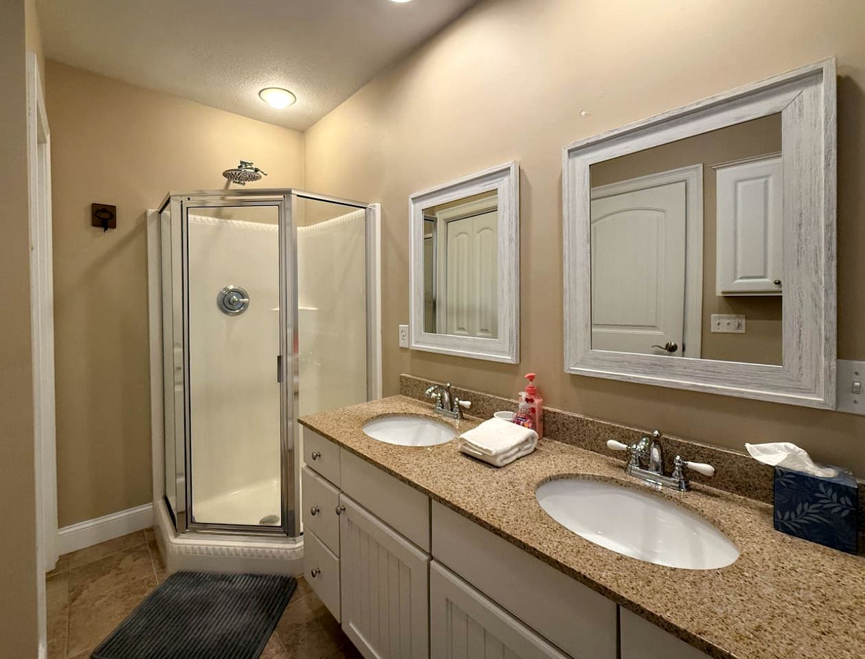 Spacious Mountain Retreat with Deck and Gas Fireplace near Echo Lake in Conway, New Hampshire