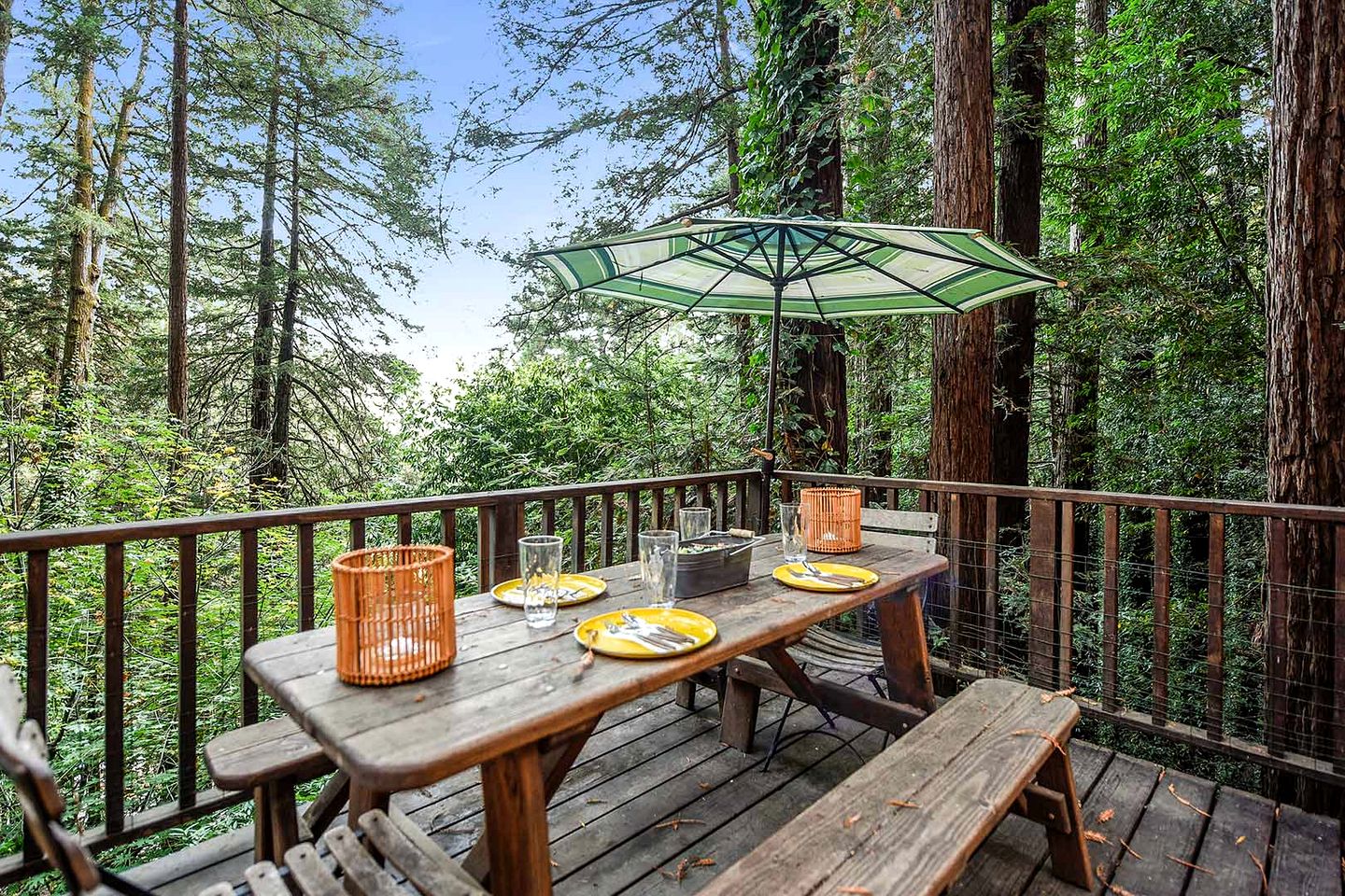 Cozy Redwood Retreat with Hot Tub & Forest Views near Jenner in Sonoma County, California
