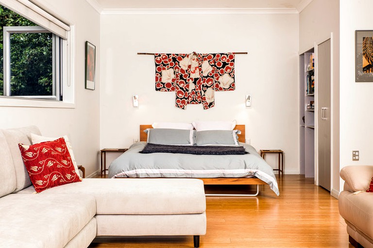 Cottages (Te Kaha, North Island, New Zealand)