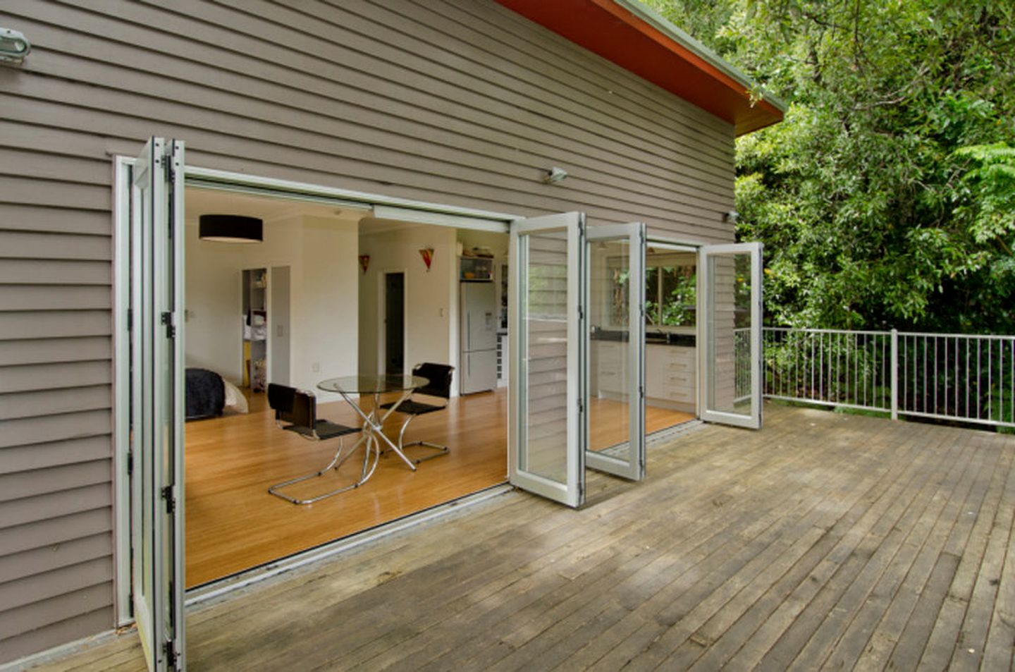 Idyllic Cottage Getaway with Forest Views on the Bay of Plenty in New Zealand