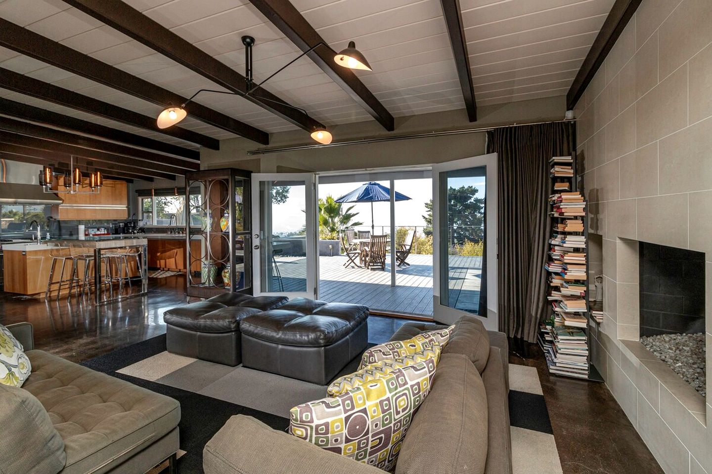 Chic Villa with Outdoor Pool, Spa and Views in California