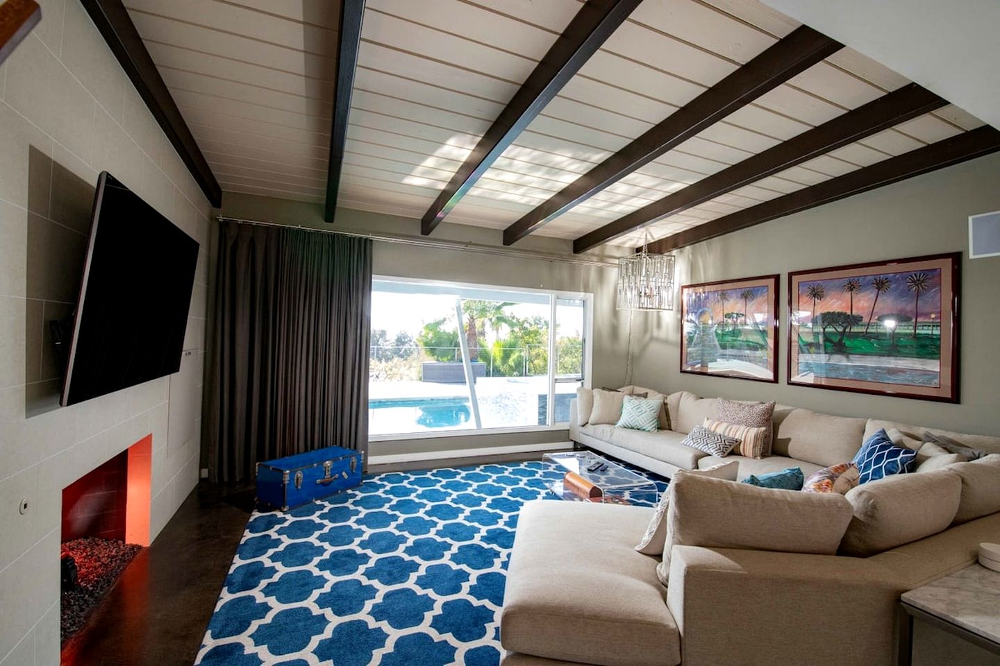 Chic Villa with Outdoor Pool, Spa and Views in California