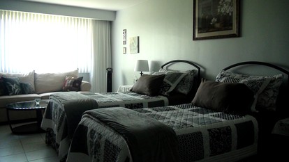 Comfortable Rental Ideal for Outdoor Getaway near the Niagara River in Ontario - Photo 2