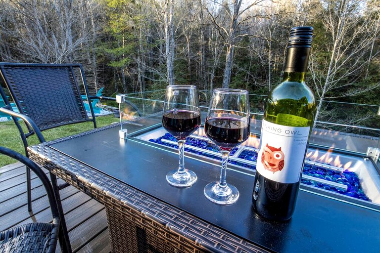 Cabins (United States of America, Summersville, West Virginia)