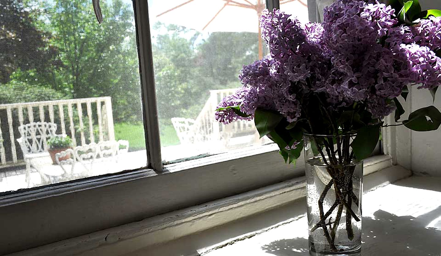 Historic Bed and Breakfast Accommodation Built in 1790 in Bucks County, Pennsylvania