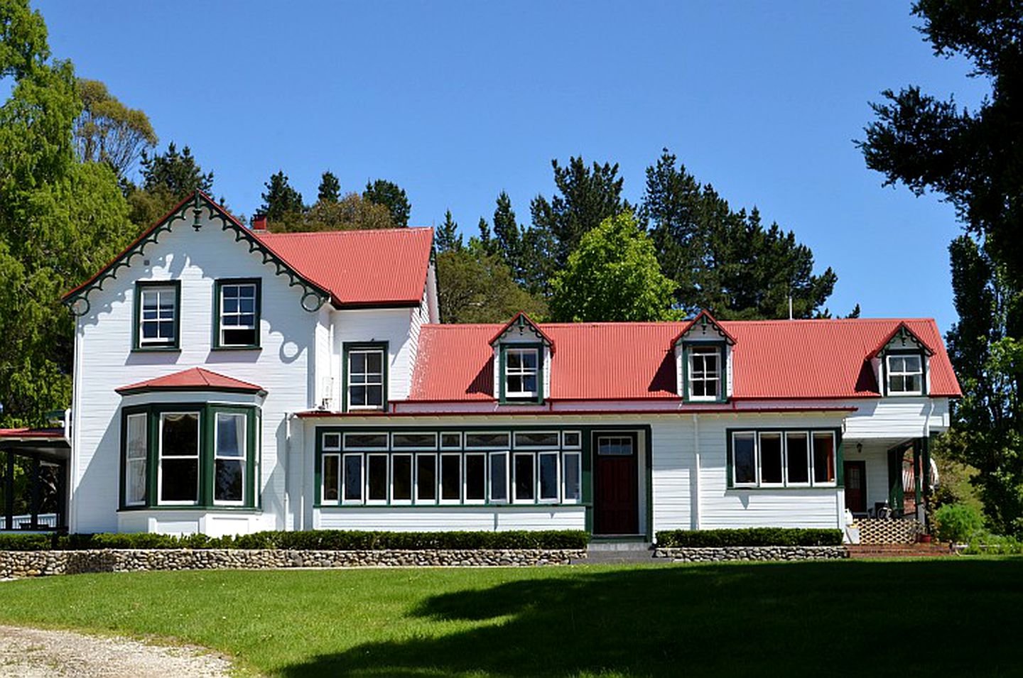 Cozy Room in Beautiful Lodge for a Vacation Retreat in Hawke's Bay, North Island