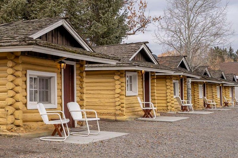 Relaxing Log Cabin for a Memorable Couples Getaway near Grand Teton National Park in Idaho