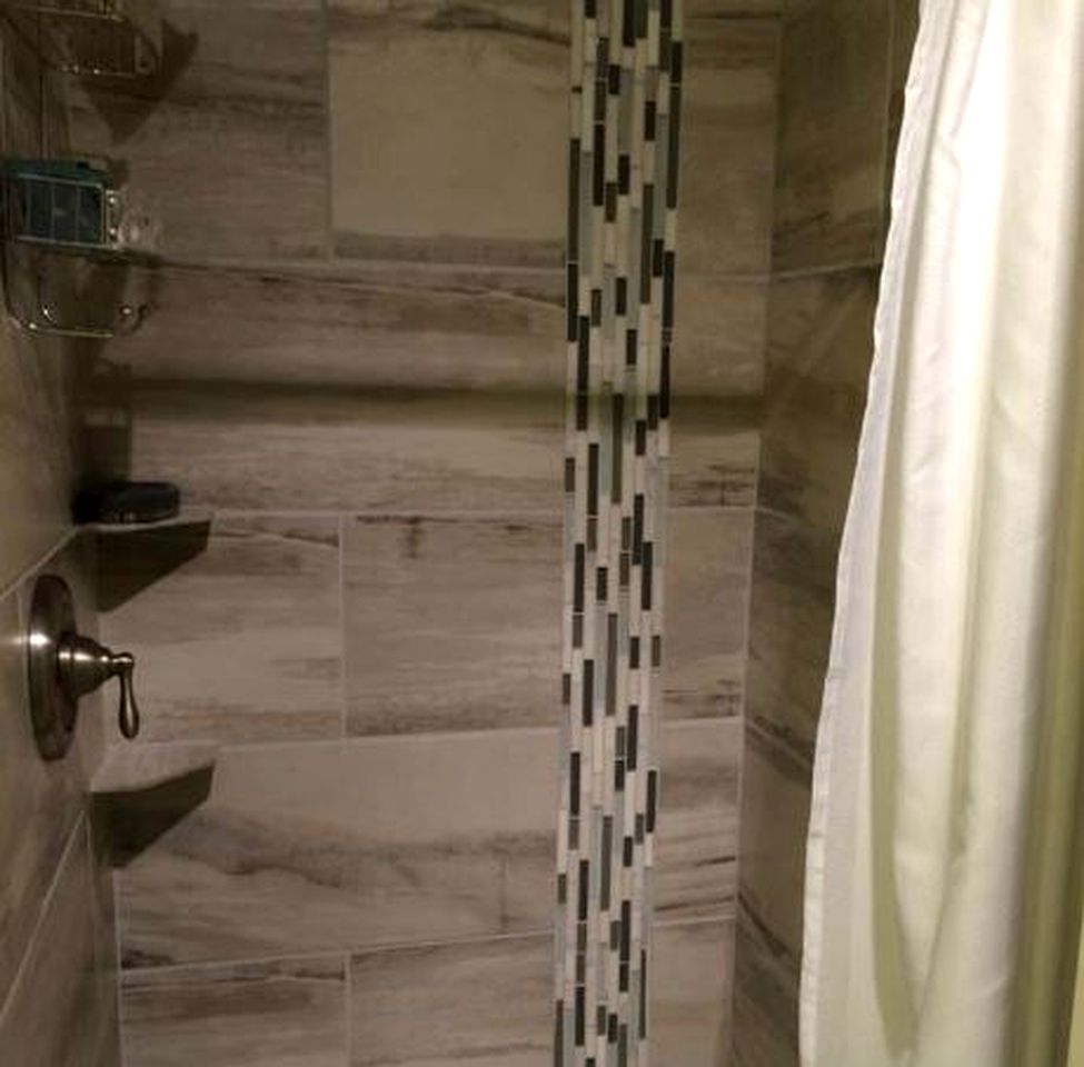 Hillside Cabin Rental with Lake Views near Whitehorse, Yukon