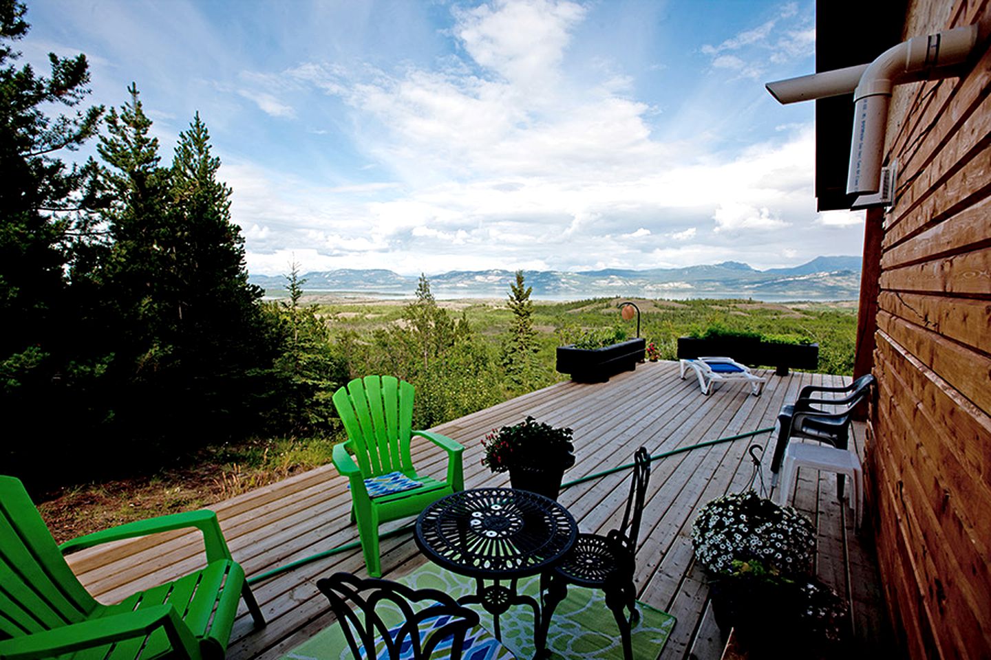 Secluded Bed and Breakfast with Northern Lights Views near Whitehorse, Yukon