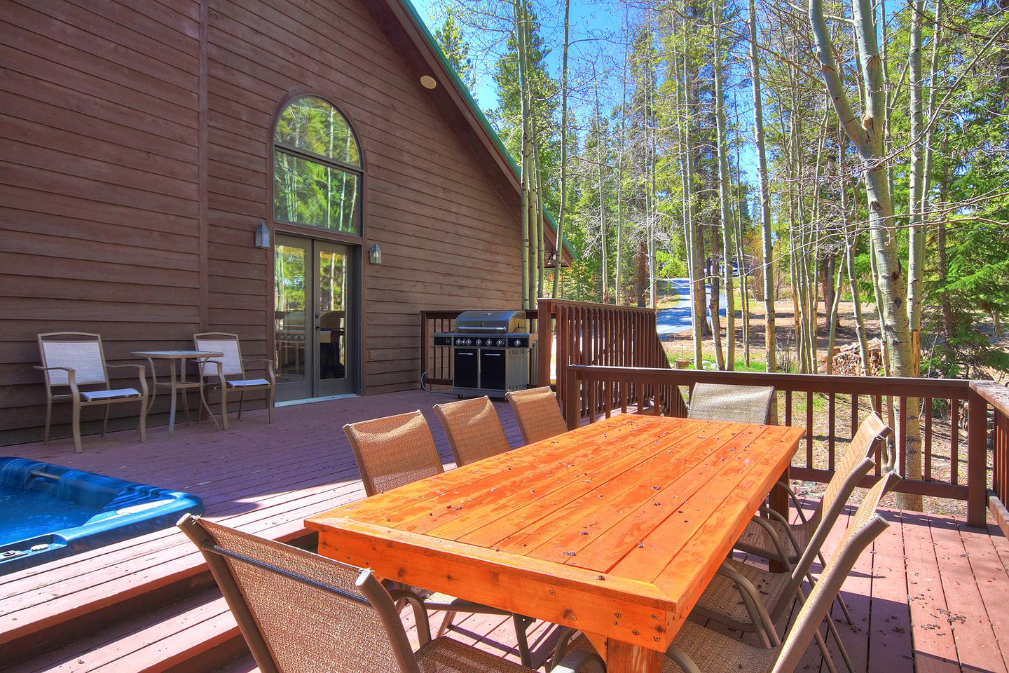 Rustic Family Cabin with Hot-Tub and Foosball in Breckenridge, Colorado