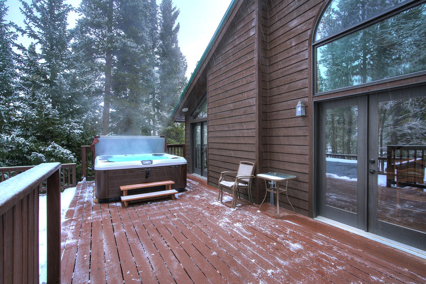 Rustic Family Cabin with Hot-Tub and Foosball in Breckenridge, Colorado