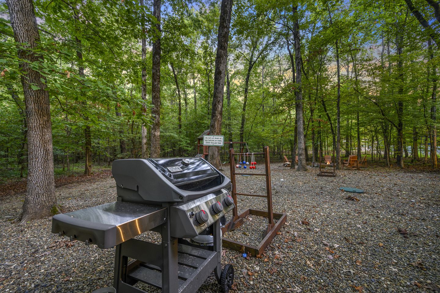 Spacious Cabin for 8 with Loft, Pool Table & Fireplace Near Broken Bow Lake
