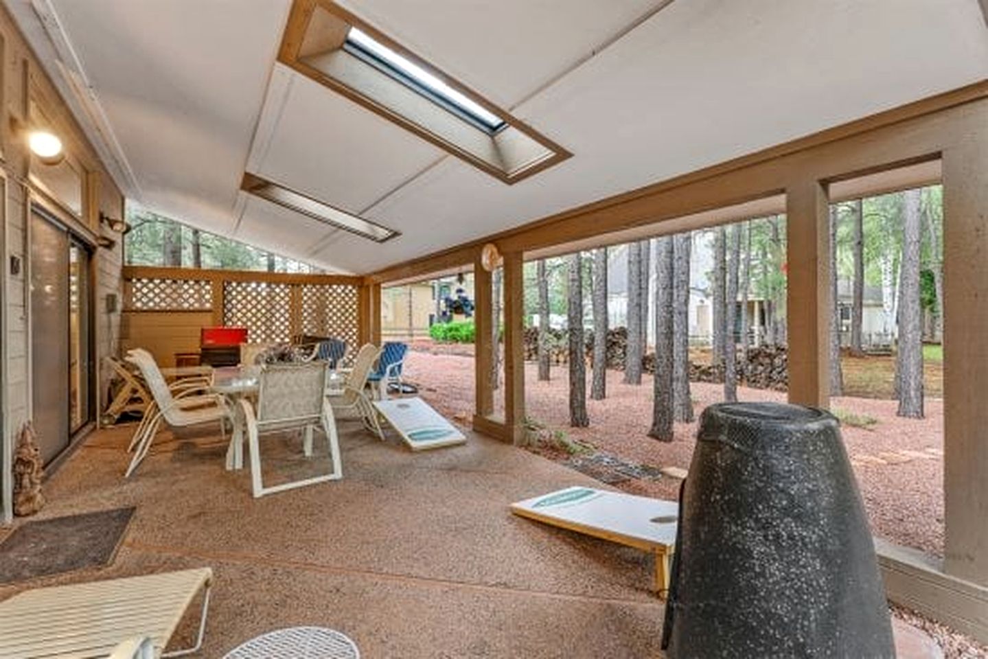 Charming Southwestern Style Cabin with Views of Mount Elden, Perfect for a Retreat to Northern Arizona