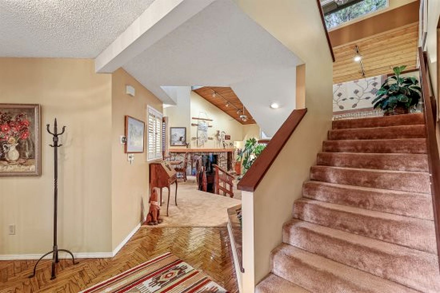 Charming Southwestern Style Cabin with Views of Mount Elden, Perfect for a Retreat to Northern Arizona