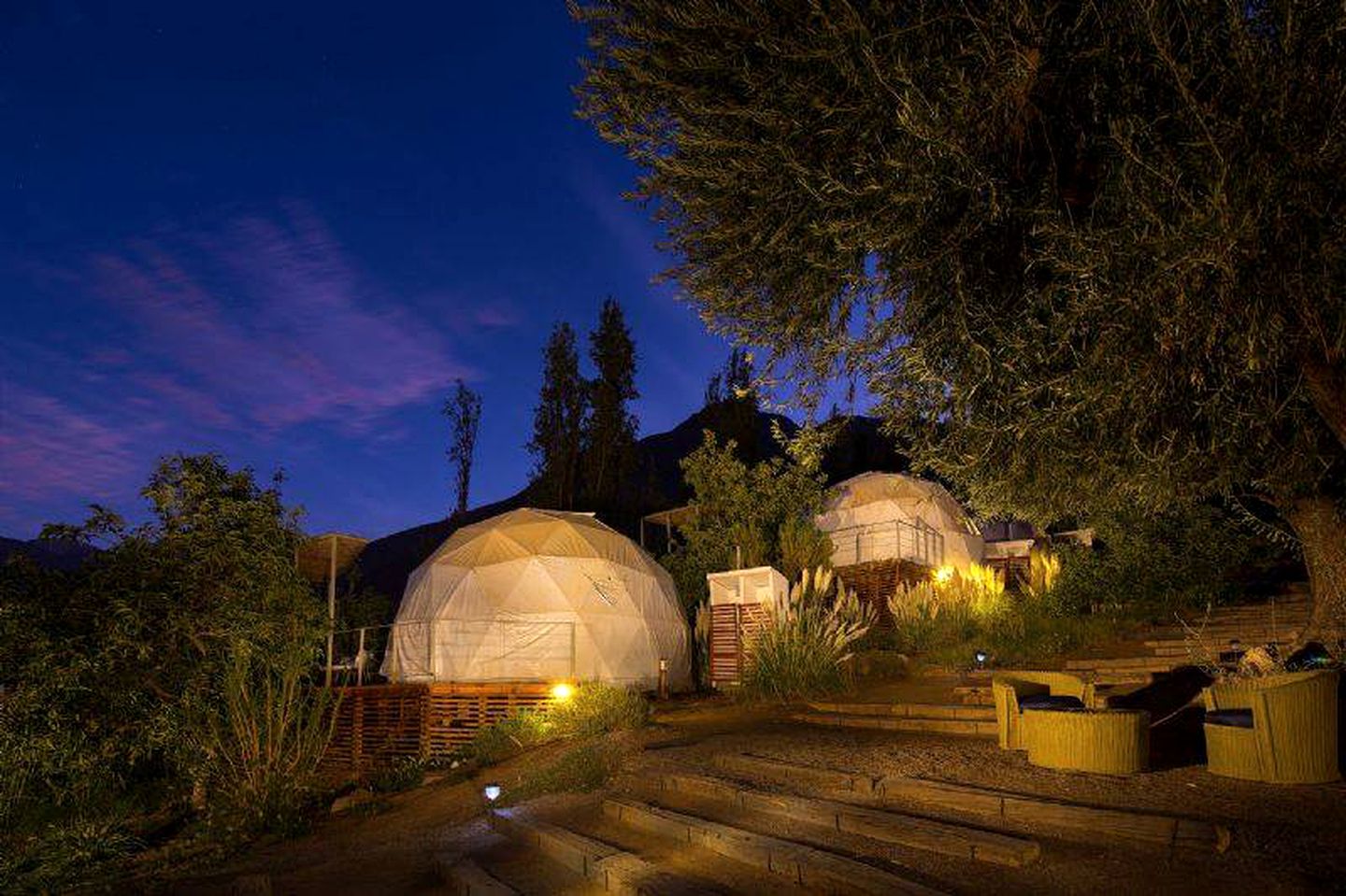 Spectacular Astro-Glamping Dome Getaway near the Puclaro Reservoir in Chile